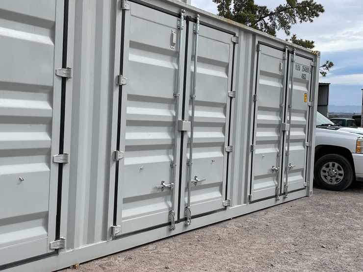 #100-•-40'-high-cube-storage-container-image-19