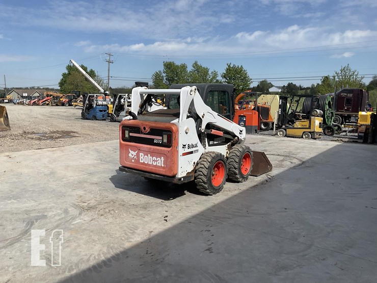 2015-bobcat-s570-image-4