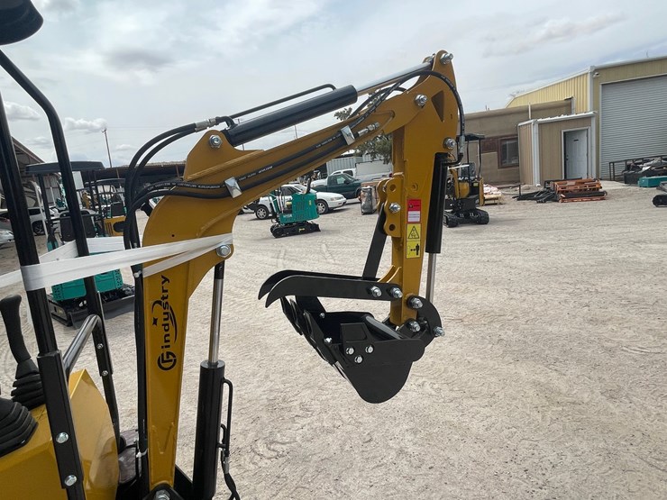 #3000-•-unused-2026-cfg-mini-excavator-image-12