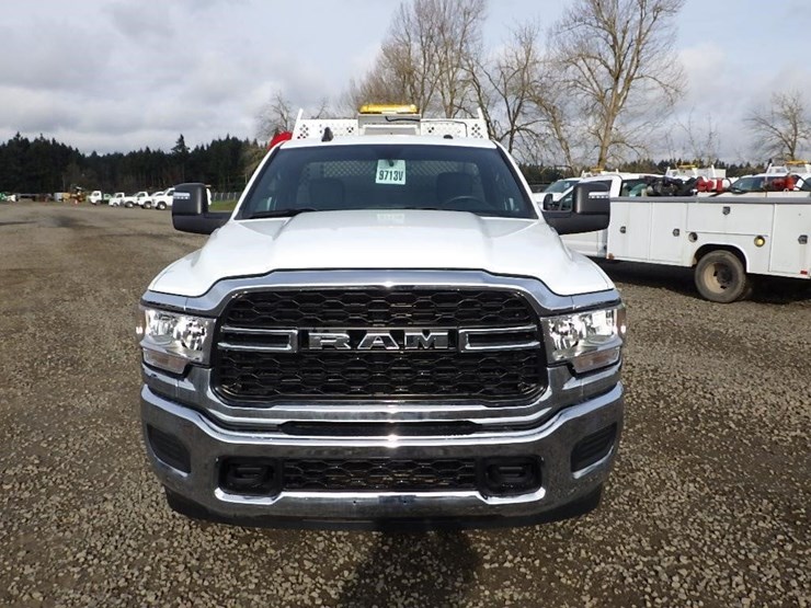 2024-dodge-ram-2500-image-2
