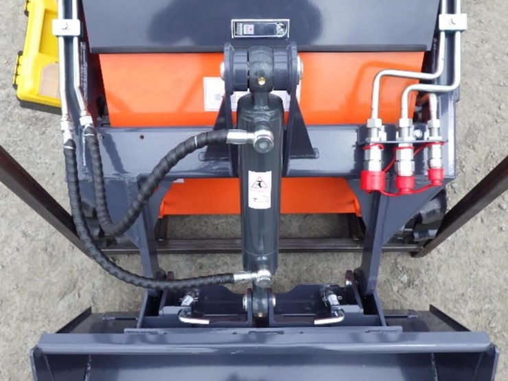 2026-tpm-t460-skid-steer-tracked-loader-image-6