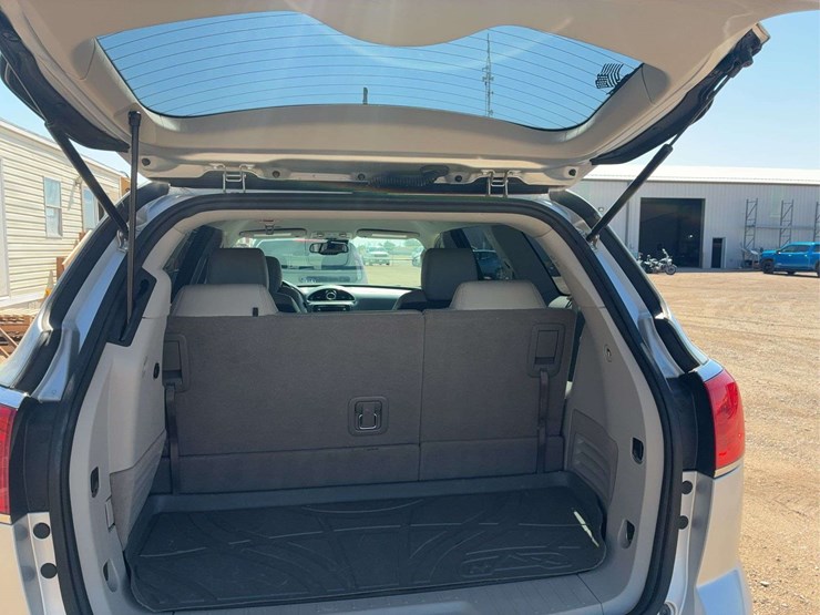2017-buick-enclave-image-8