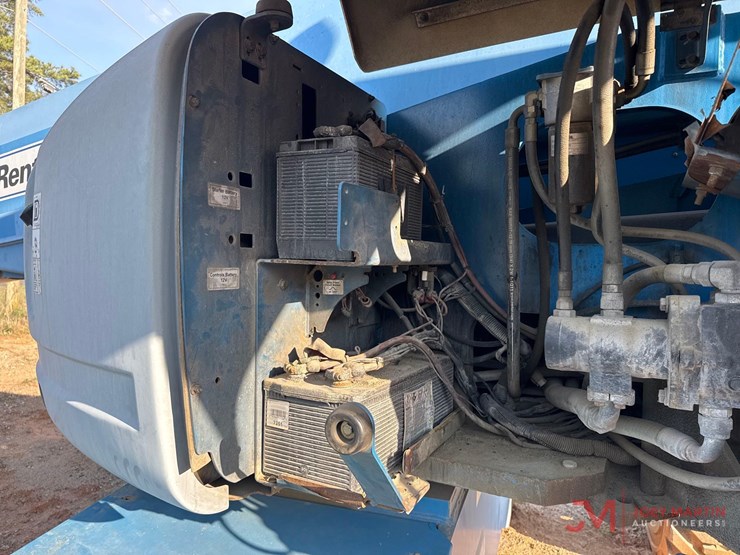 2011-genie-s125-image-13