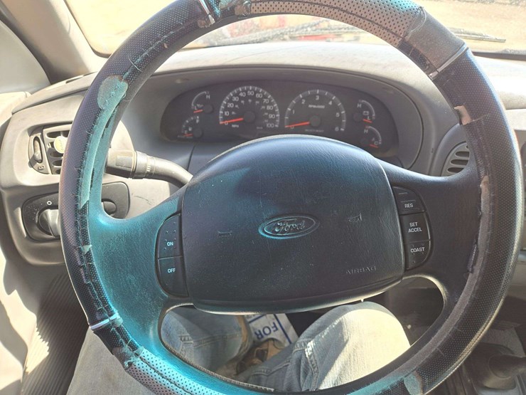 2000-ford-f150-image-16
