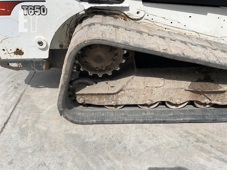 2020-bobcat-t650-image-10