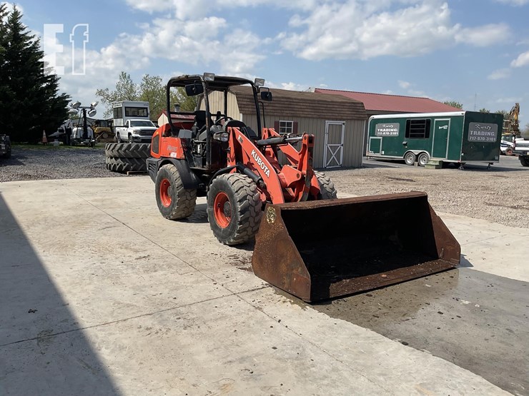 2020-kubota-r630-image-6