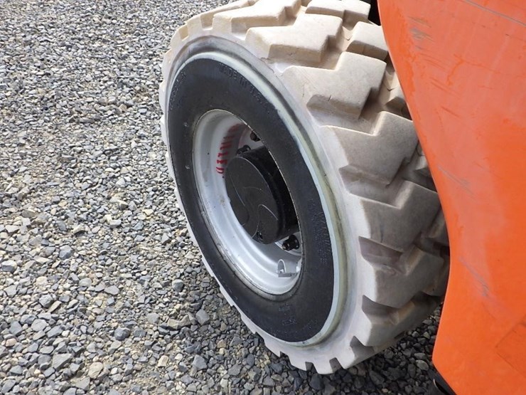 2017-jlg-g5-18a-image-26
