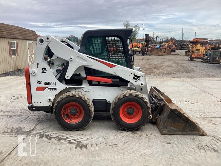 2015-bobcat-s650-image-5