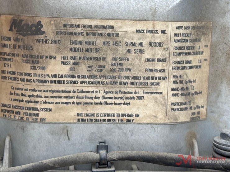 2008-mack-granite-gu713-image-27