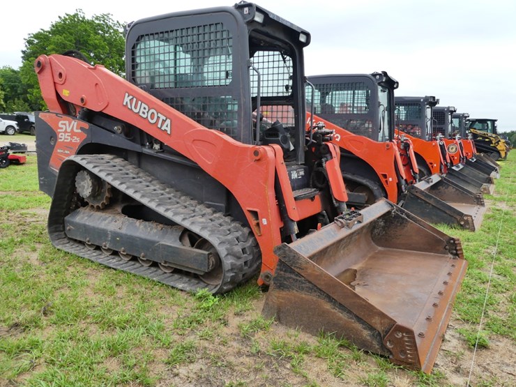 2020-kubota-svl95-2s-image-2