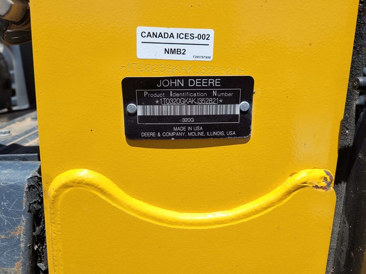 deere-320g-image-7