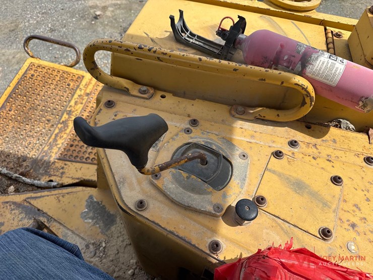 1994-caterpillar-d6h-xl-image-21
