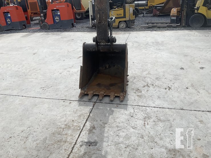 2023-deere-85g-image-11