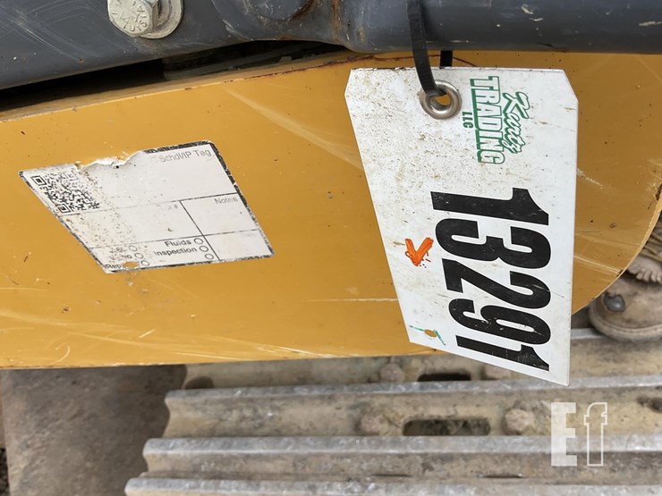 2015-deere-350g-lc-image-21