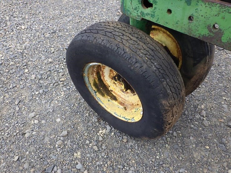 john-deere-b-image-23