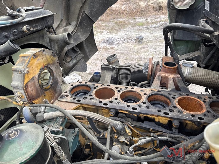 2005-kenworth-t800-image-21