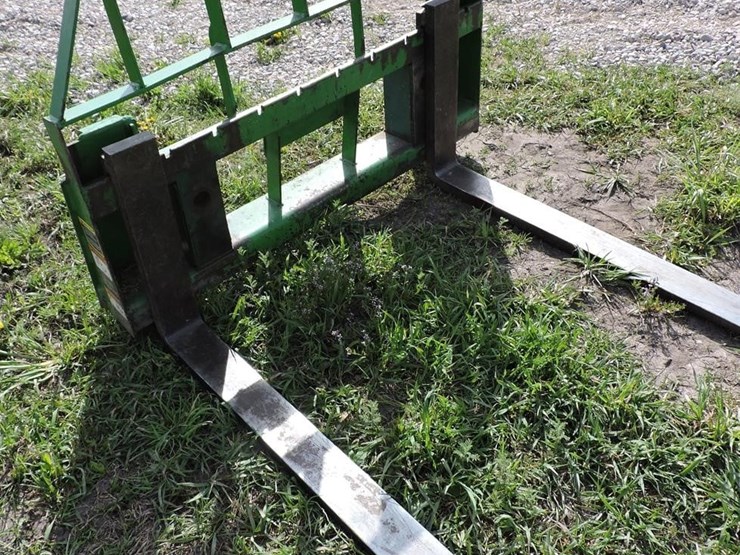 john-deere-specific,-front-loader-forks-image-2