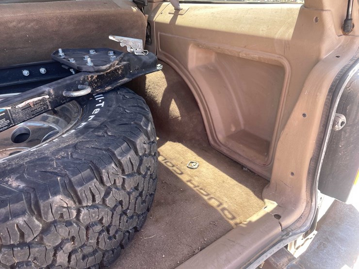 #152-•-2000-jeep-4x4-(has-tx-rebuilt-salvage-title)-image-45