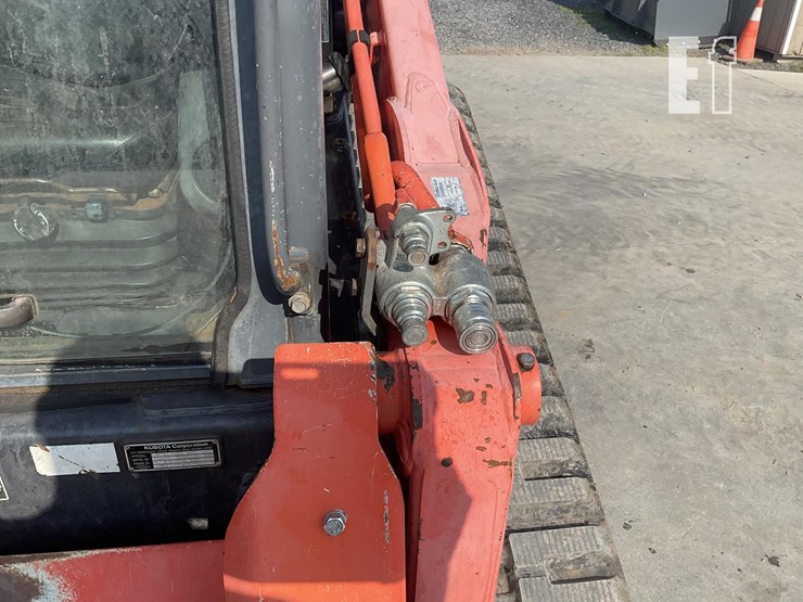 2013-kubota-svl90-2-image-13