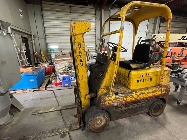 #1486-•-hyster-40-forklift-(g)-image-1