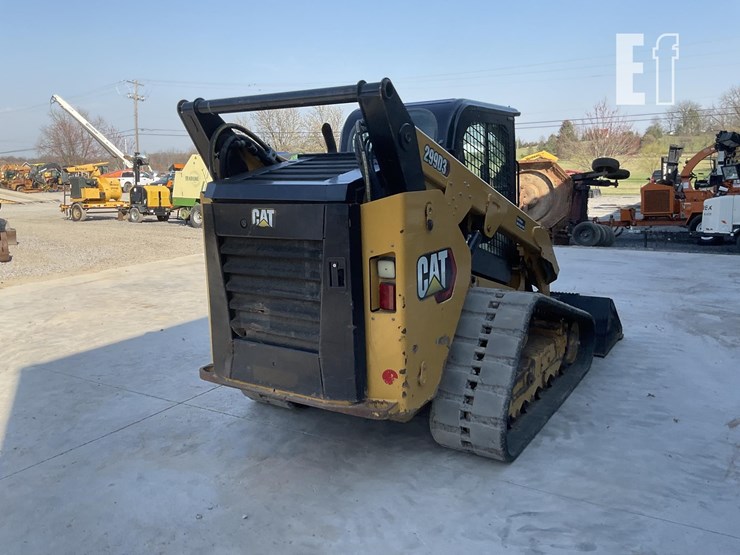2021-caterpillar-299d3-image-4