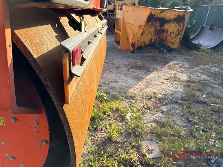 2019-hamm-hd+120i-double-drum-roller-image-13