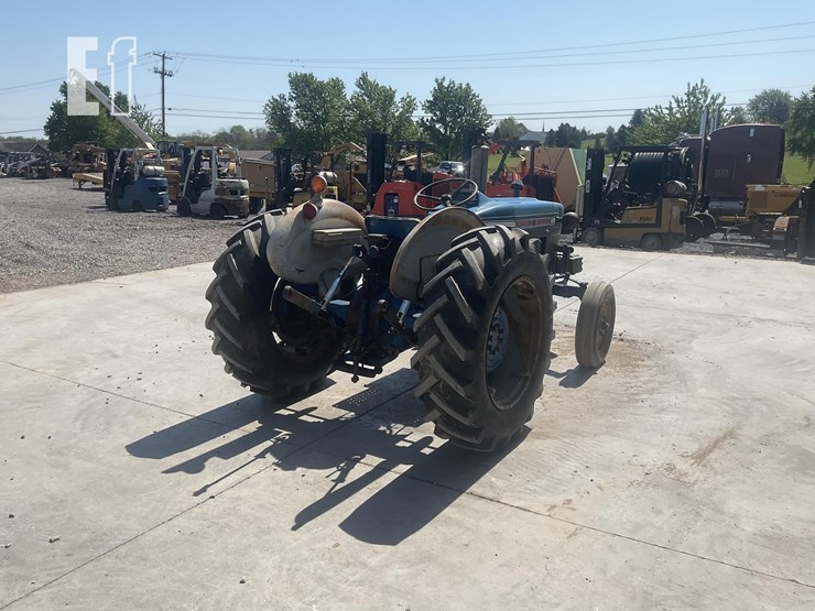 ford-3000-image-4