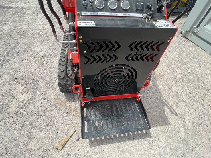 #3051-•-unused-2026-skid-steer-loader-image-12