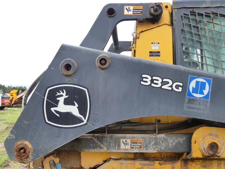 deere-332g-image-7