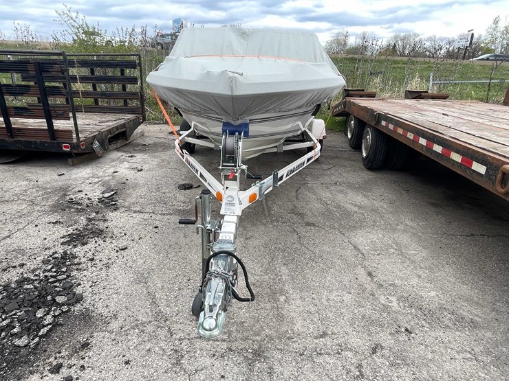 #1489-•-1991-17'-renker-fiberglass-boat-(has-wi-title)-image-10