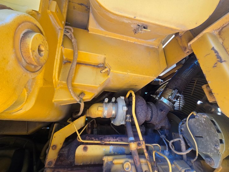 caterpillar-963-image-29