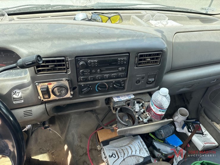 2001-ford-f450-xlt-image-37