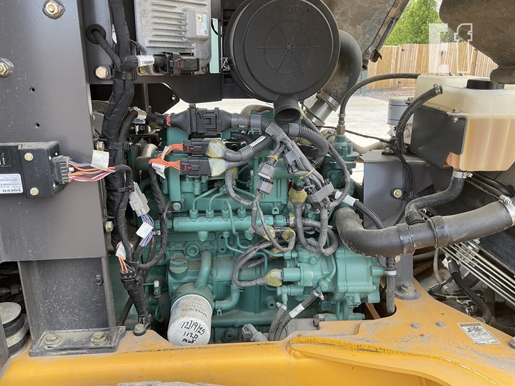 2018-volvo-sd75b-image-13