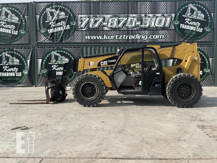 2016-caterpillar-tl642d-image-1