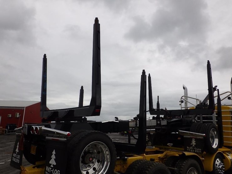 2016-kenworth-w900-image-11