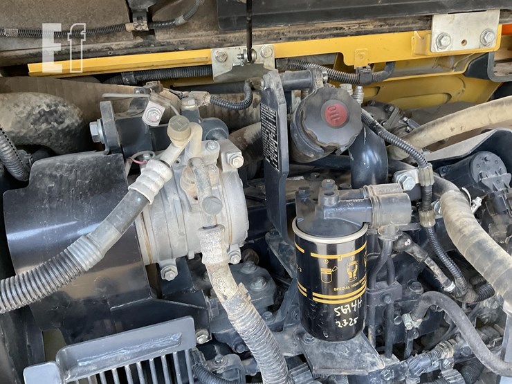 2018-komatsu-pc88mr-10-image-17