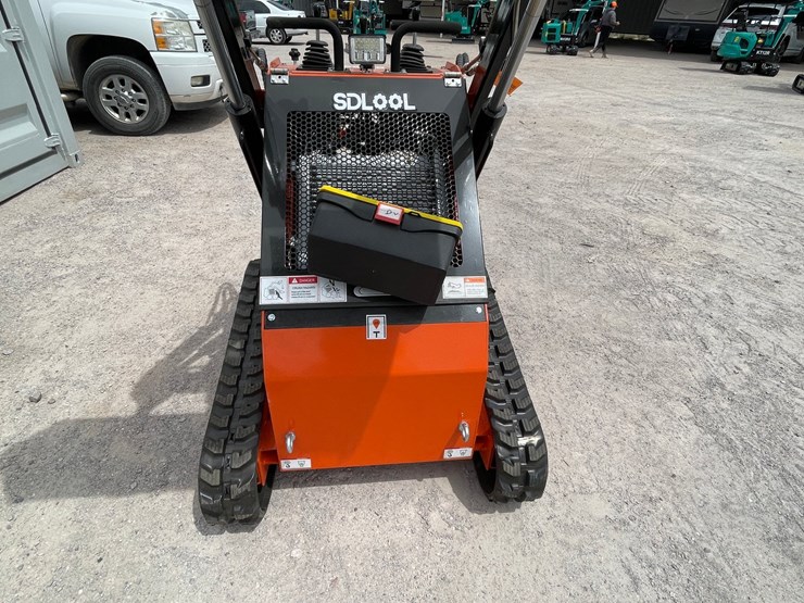 #3053-•-unused-2026-skid-steer-loader-image-7