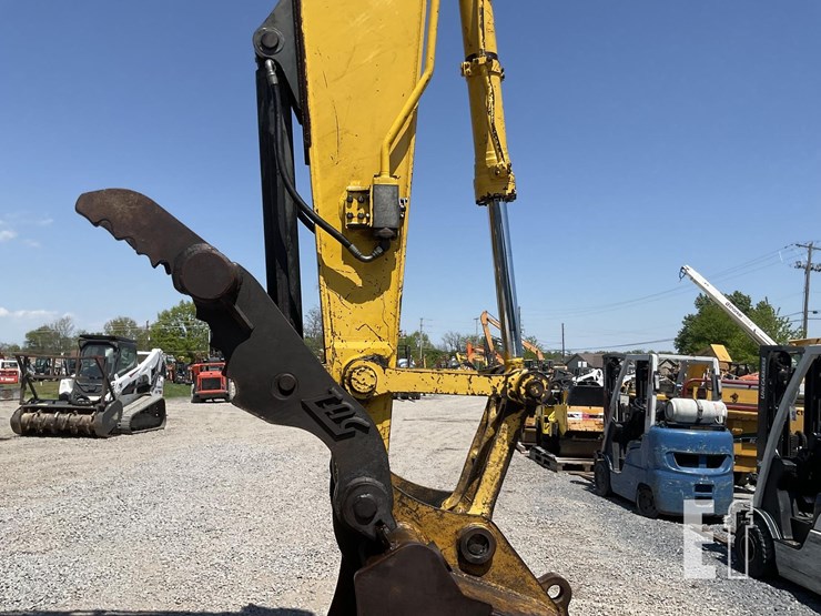 2021-komatsu-pc210-image-12