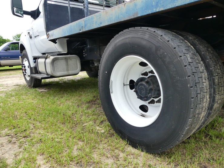 2019-ford-f750-image-6