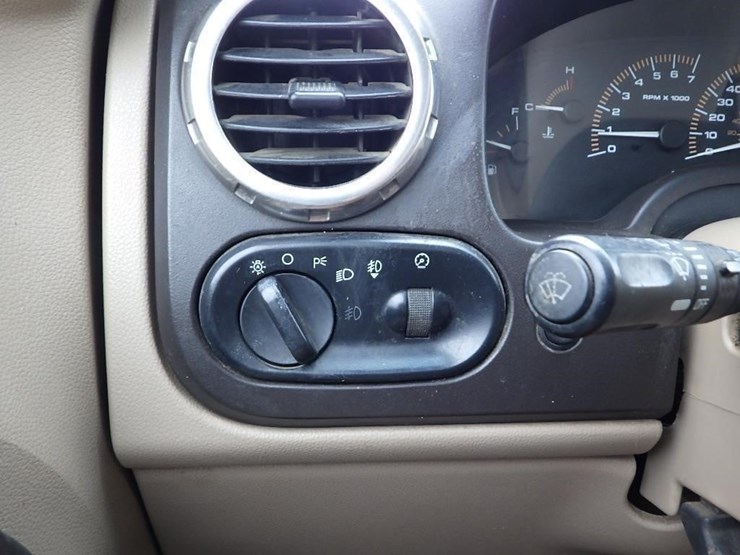 2003-ford-expedition-image-34