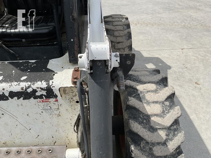 2002-bobcat-873-image-11
