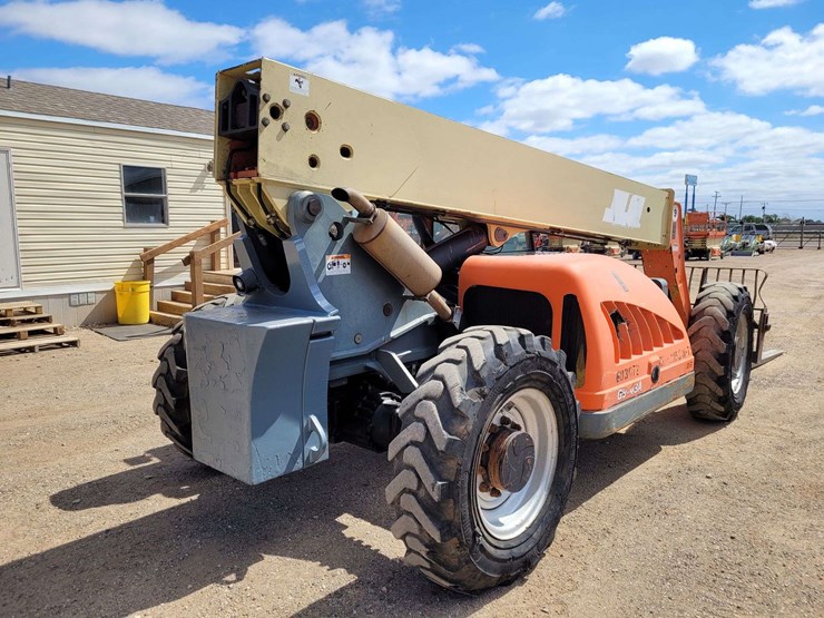 2006-jlg-g9-43a-image-8