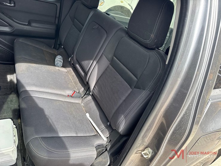 2022-nissan-frontier-image-23
