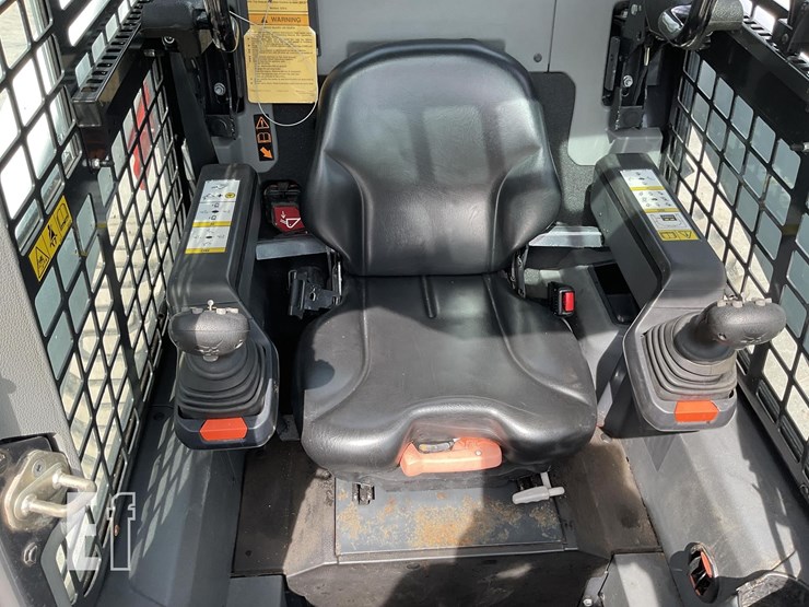 2020-bobcat-s76-image-12