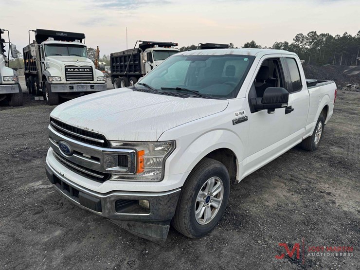 2018-ford-f150-xlt-image-4