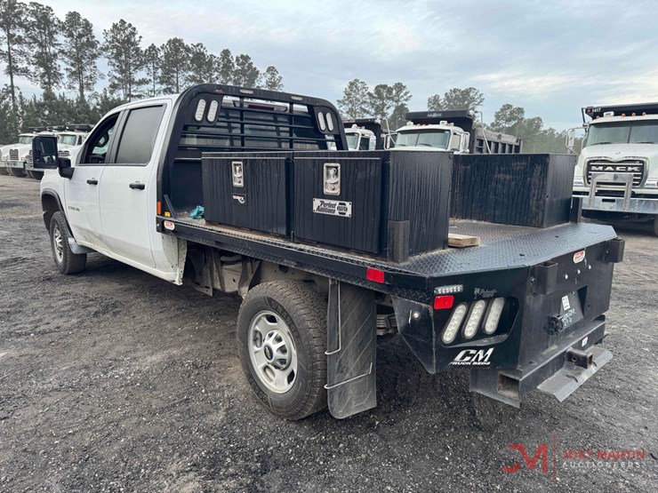 2021-chevrolet-silverado-2500-image-3