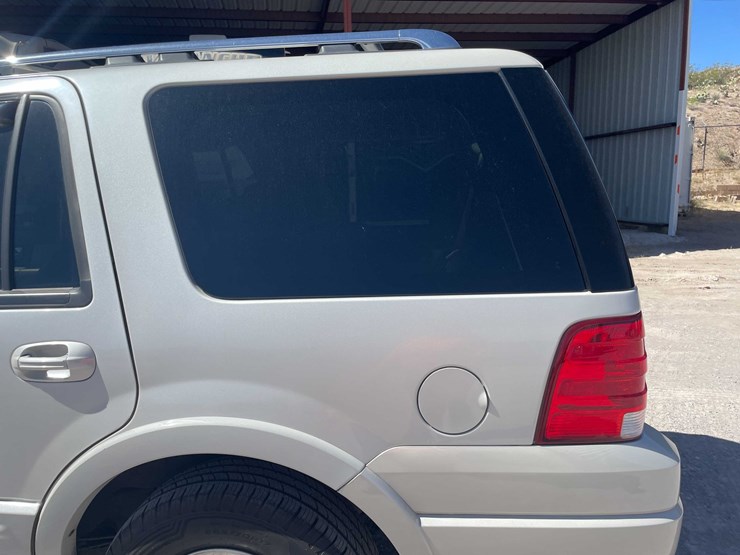 2006-ford-expedition-limited-image-15