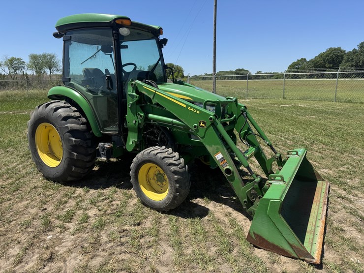 2018-john-deere-4066r-image-4