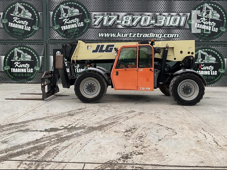 2012-jlg-g12-55a-image-1
