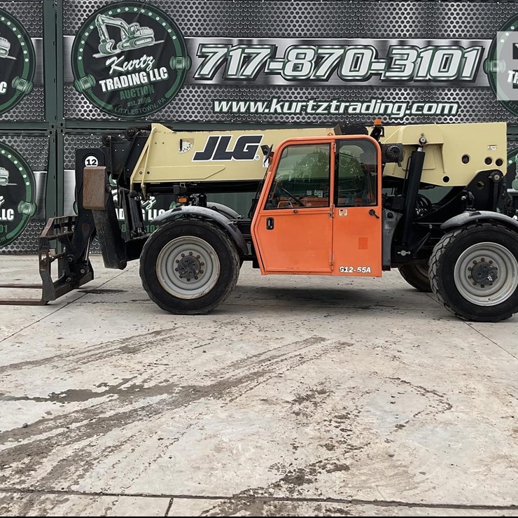 2012 JLG G12-55A